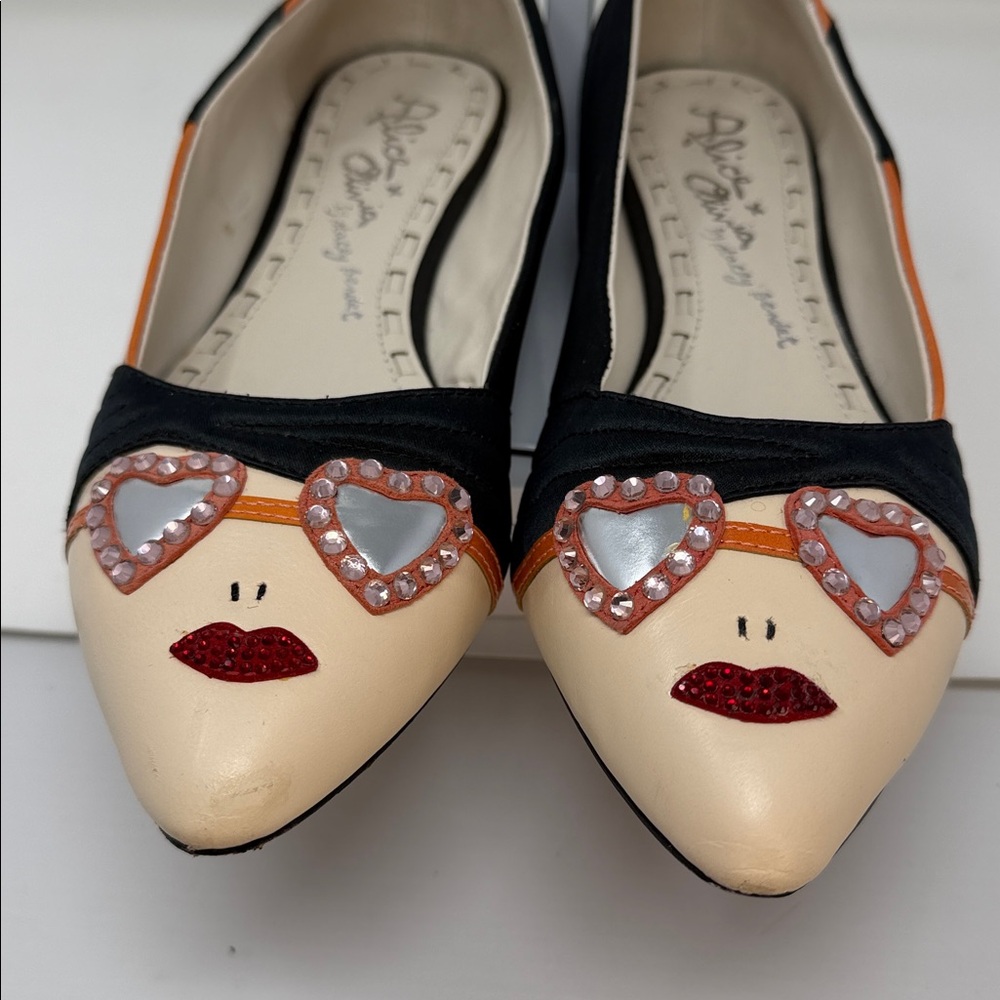 Alice & Olivia Signature Stacey Point Toe "Stace Face" Flats Size 9 Black Satin - Picture 8 of 8